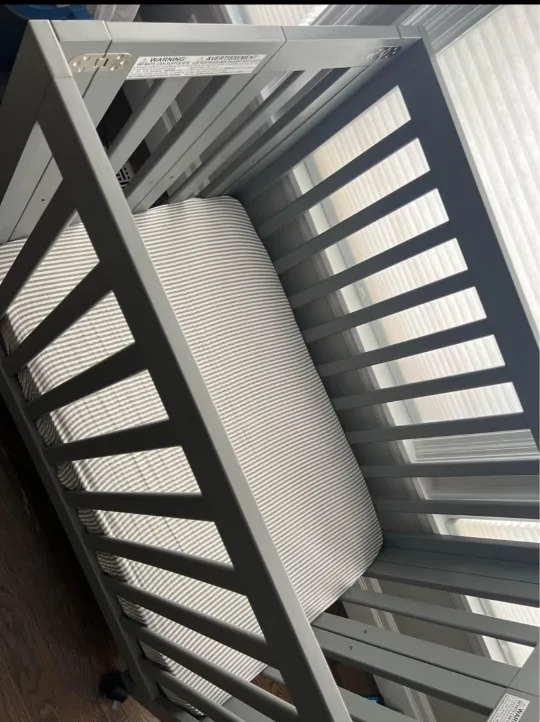 Babyletto Origami Mini Crib - Grey image indicator(4)