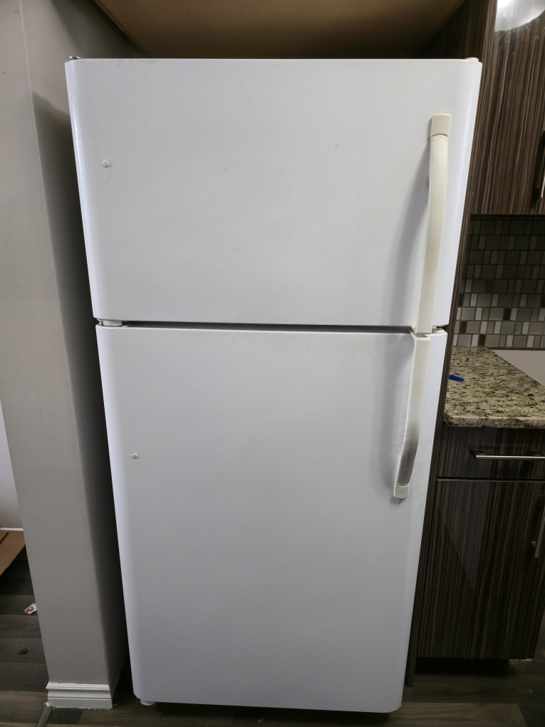 White Top-Freezer Refrigerator