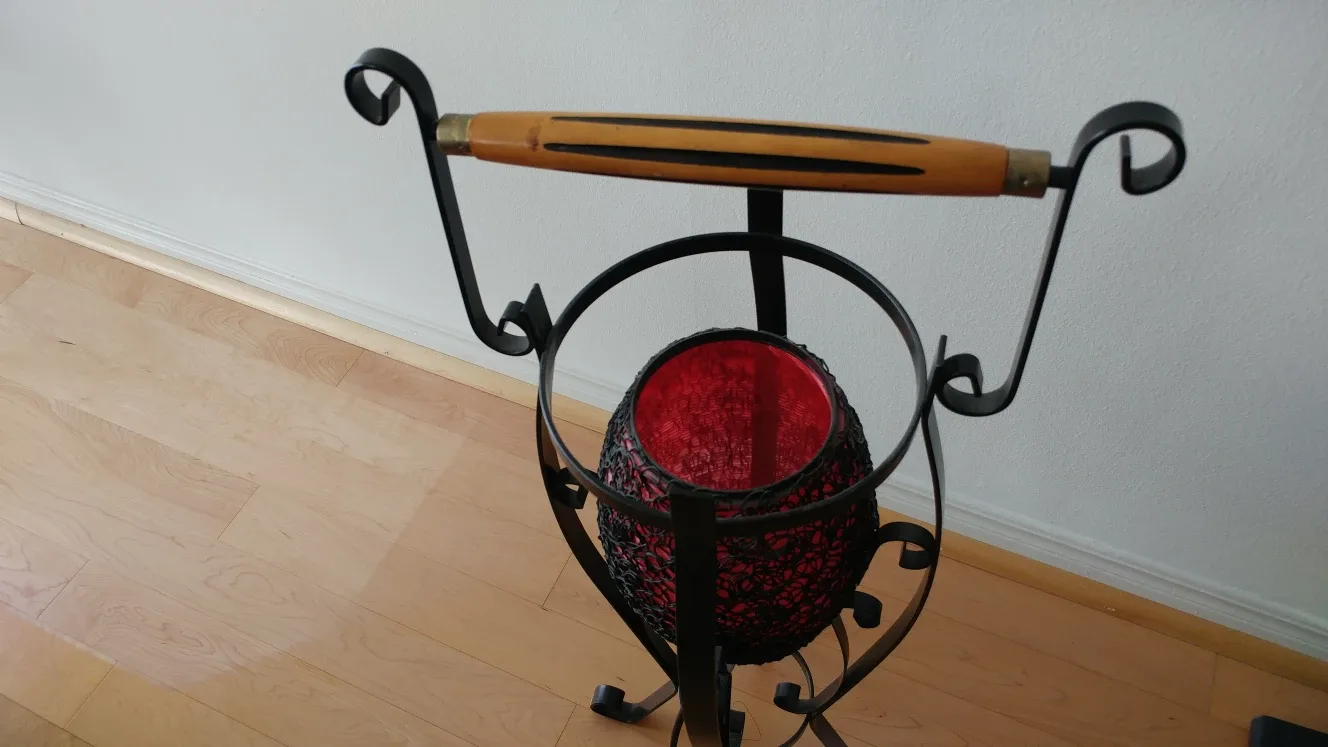 Vintage Metal & Wood Floor Lamp image indicator(4)