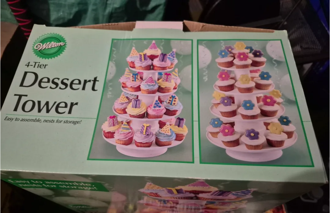 Wilton 4-Tier Dessert Tower - Easy Assembly image indicator(4)