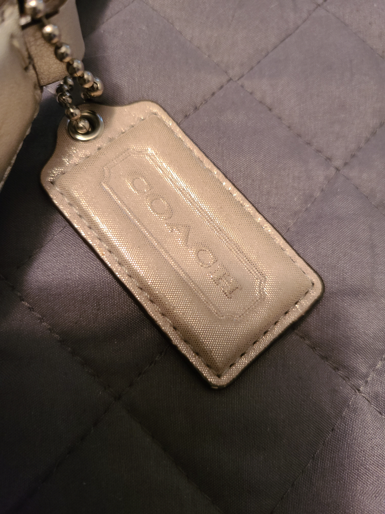 Coach Shoulder Bag - photo 4