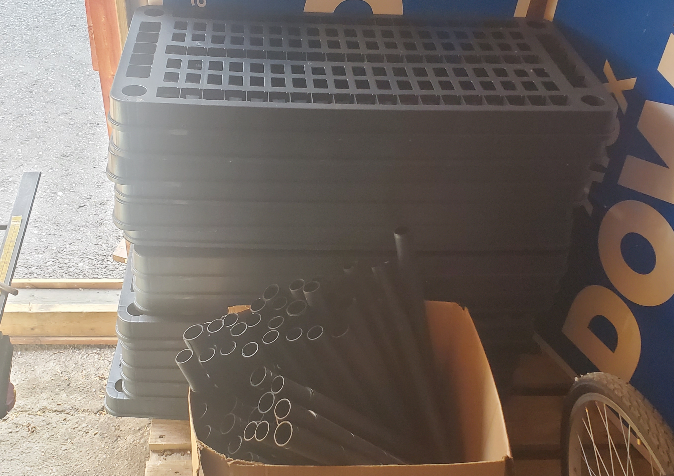 3x Black Plastic shelf
