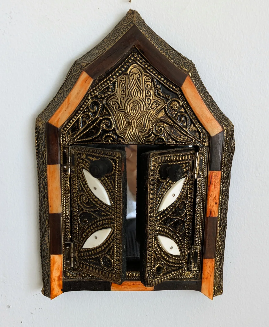 Vintage Moroccan Style Wall Mirror image indicator(2)