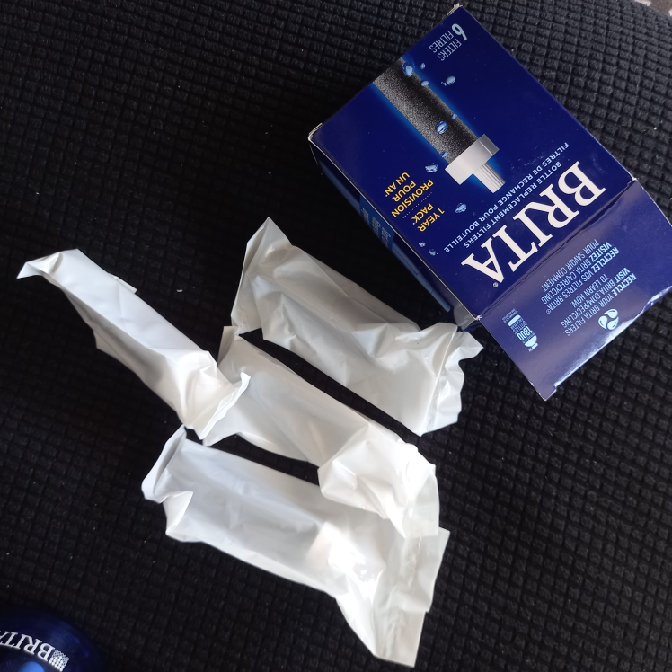 Brita Water Bottles + 4 Filters - photo 2
