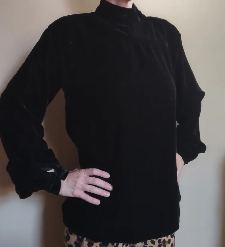 Joe's Jeans Black Velvet Top - Size XS thumbnail