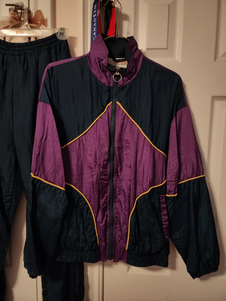 Vintage Windbreaker Tracksuit image indicator(2)