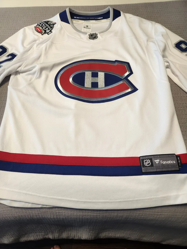 Fanatics NHL Montreal Canadiens Jersey - Size M thumbnail