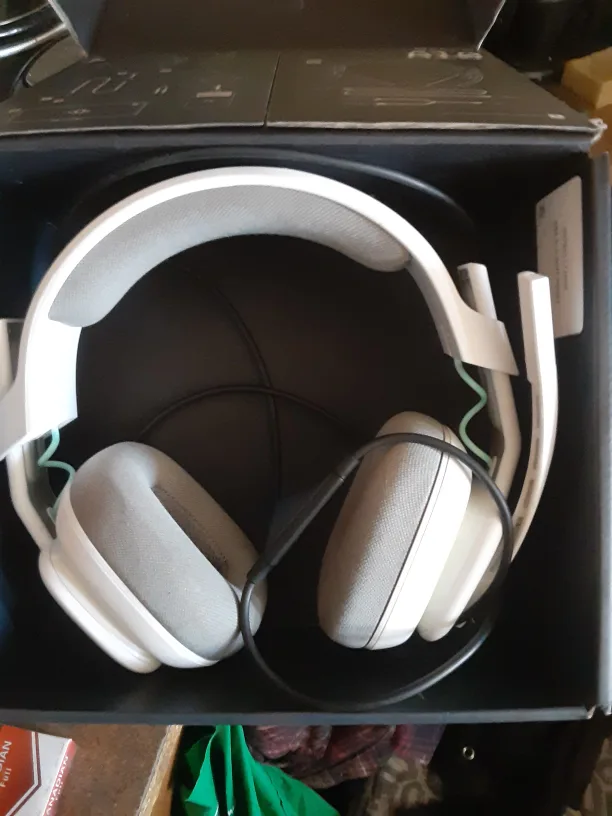 Logitech Astro A10 Gaming Headset - White image indicator(2)