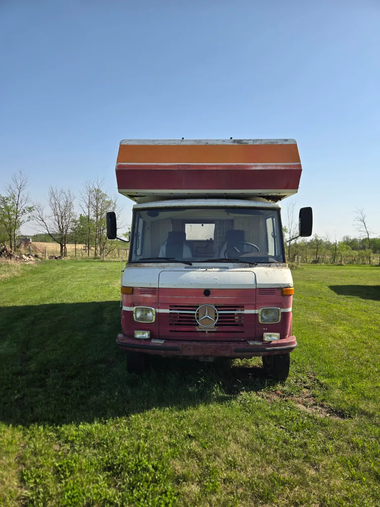 1979 Mercedes Benz D680 Motorhome thumbnail