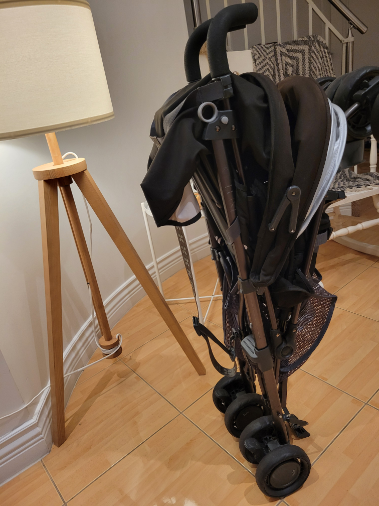 UPPAbaby G-Luxe Stroller – Lightweight & Self-Standing - photo 4