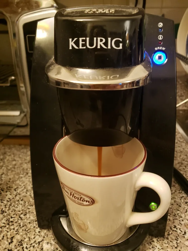 Keurig Coffee Maker single cup 🇨🇦 thumbnail