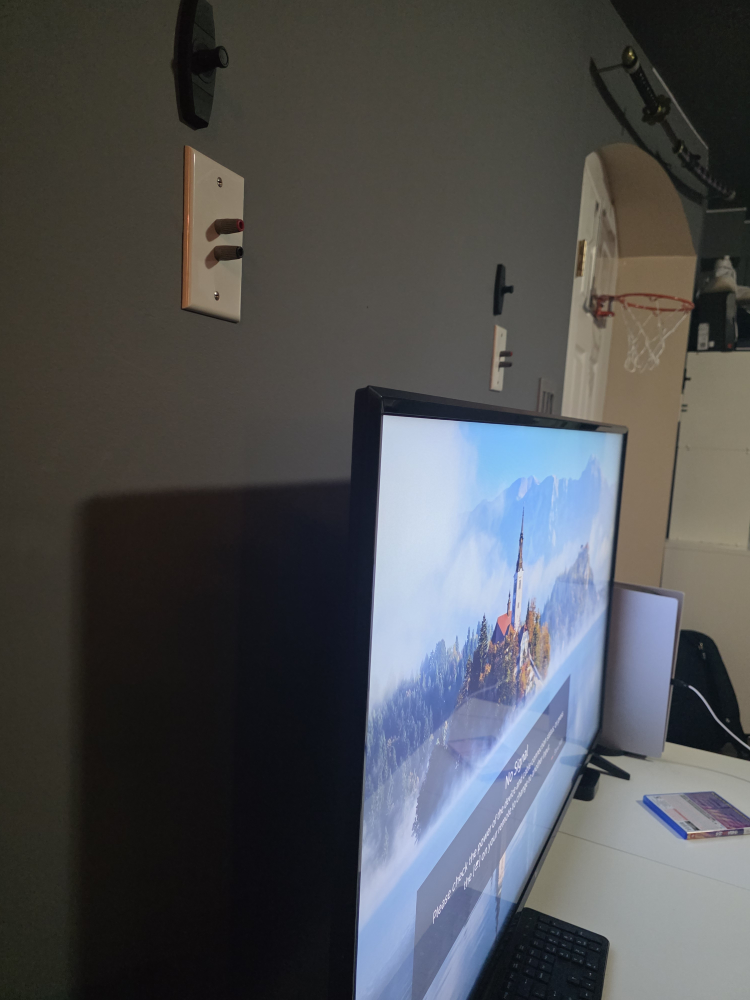 LG 55UM6910PUC 55" 4K UHD TV - photo 3