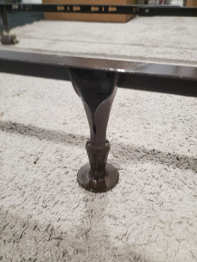 Adjustable Metal Bed Frame 🇨🇦 - photo 3