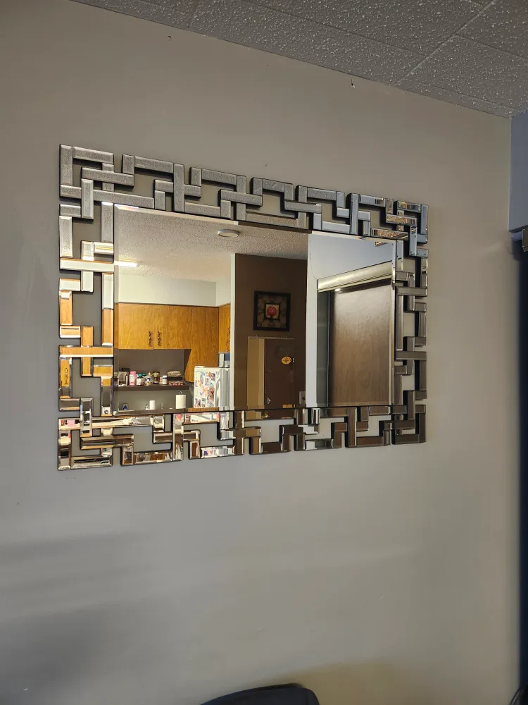 mirror thumbnail
