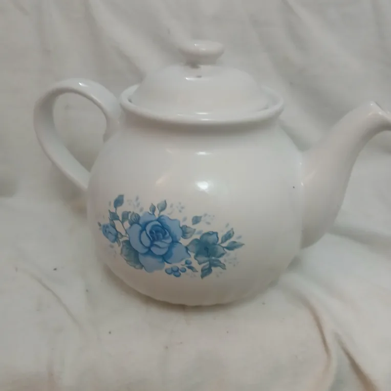 Corelle Coordinates Teapot with Box image indicator(2)