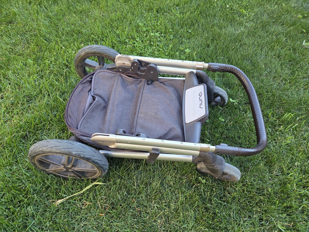 Nuna Mixx Stroller with Accessories - photo 5