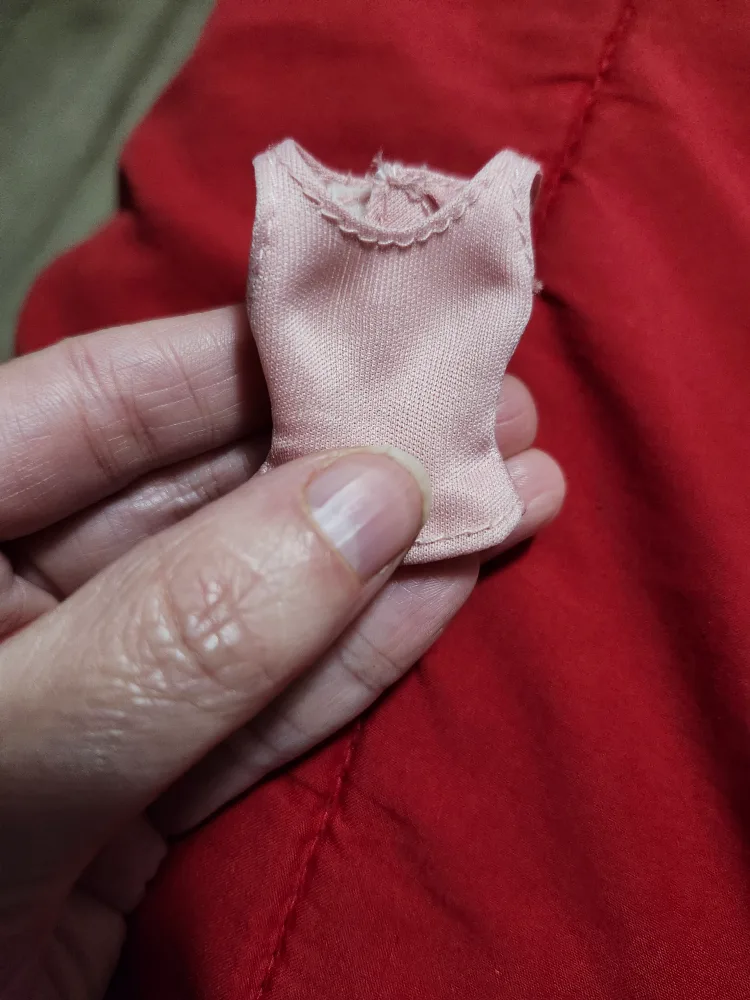 $5 each bratz clothes/belts thumbnail