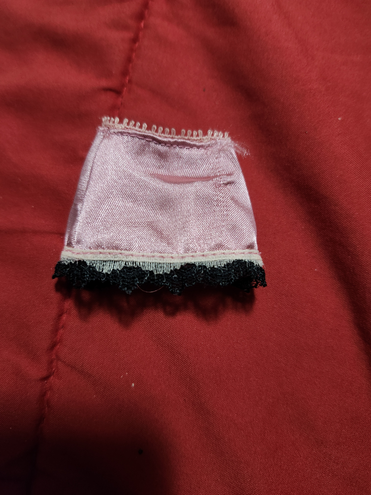 $5 each bratz clothes/belts - photo 2
