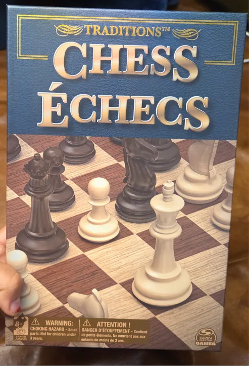 Traditions Chess Échecs Game thumbnail