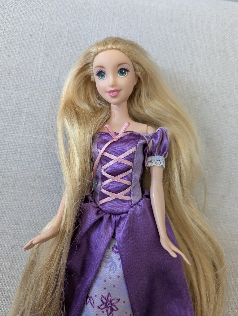 Rapunzel Doll - Purple Dress - photo 4