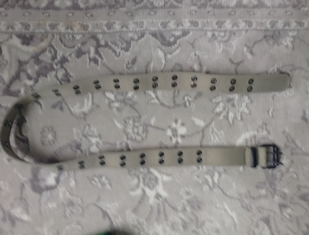 AS NEW Belt thumbnail