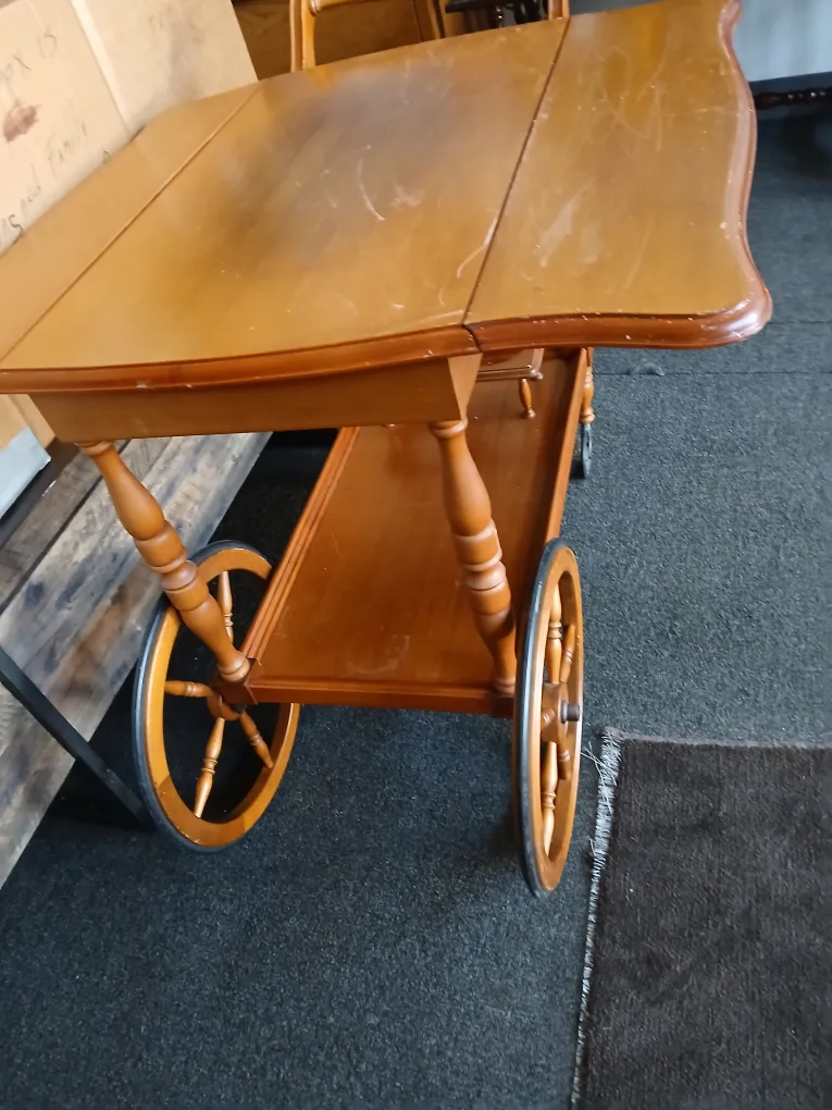 entrance table thumbnail