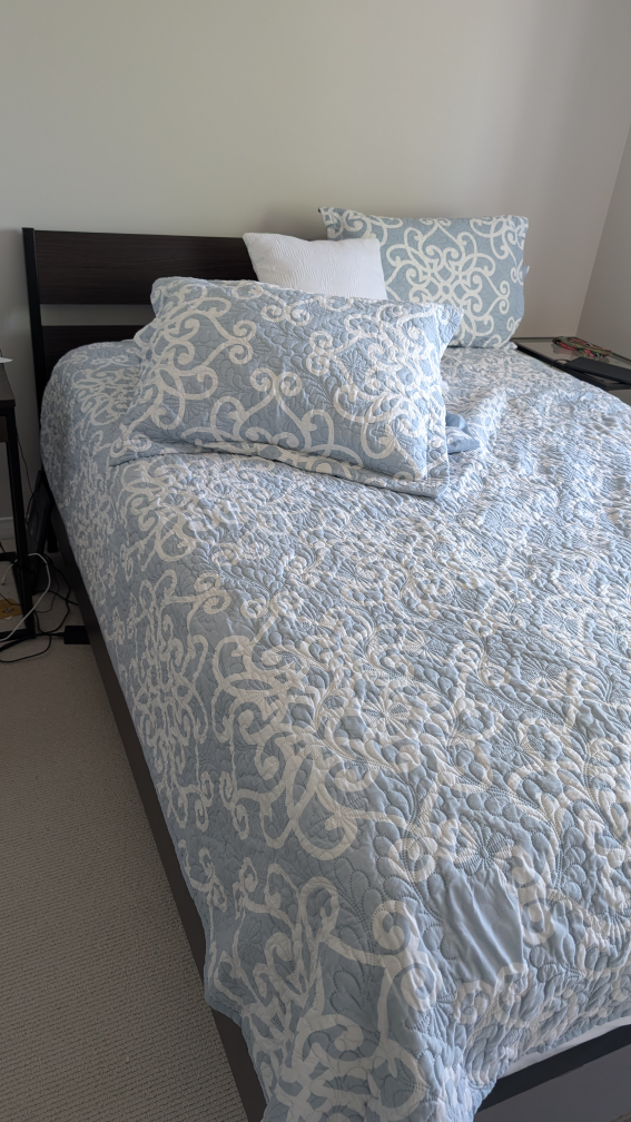 Double size bed with mattress - photo 2