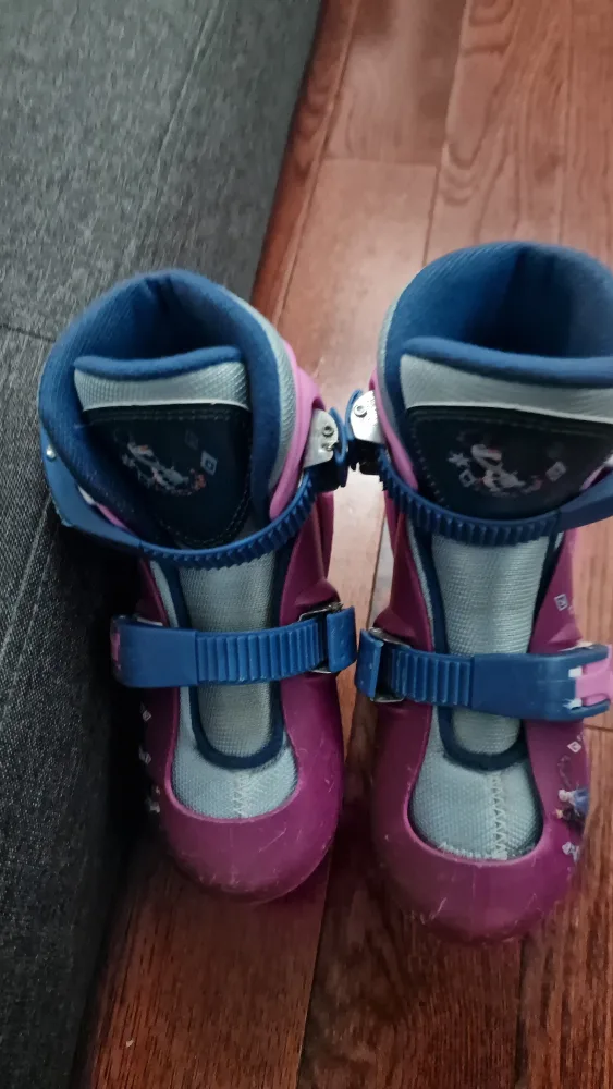 Disney Frozen Kids Ice Skates - Size Y8 - Y11 image indicator(2)