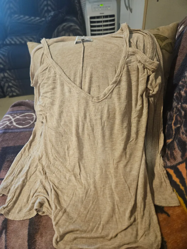 Abercrombie & Fitch Beige Top - Size Small thumbnail