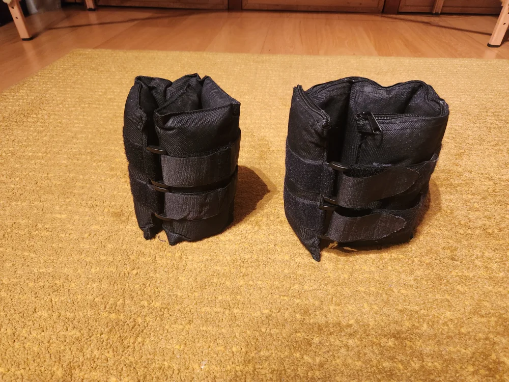 (Like New) Two 10lb Ankle/Forearm Weights. thumbnail