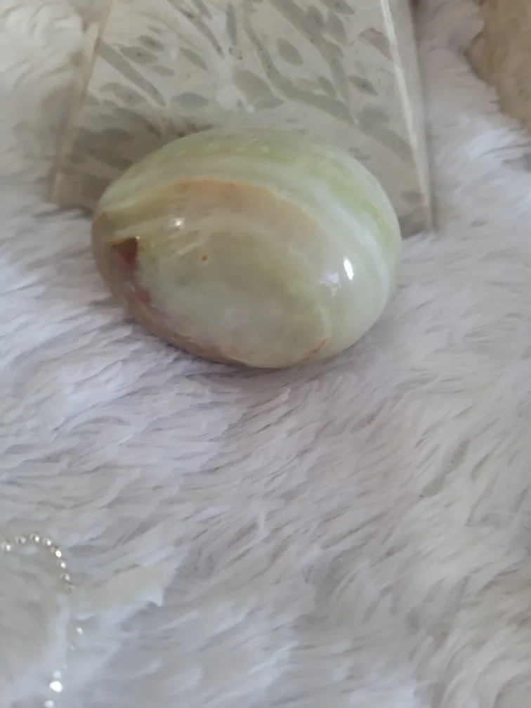 Green Onyx Sphere thumbnail