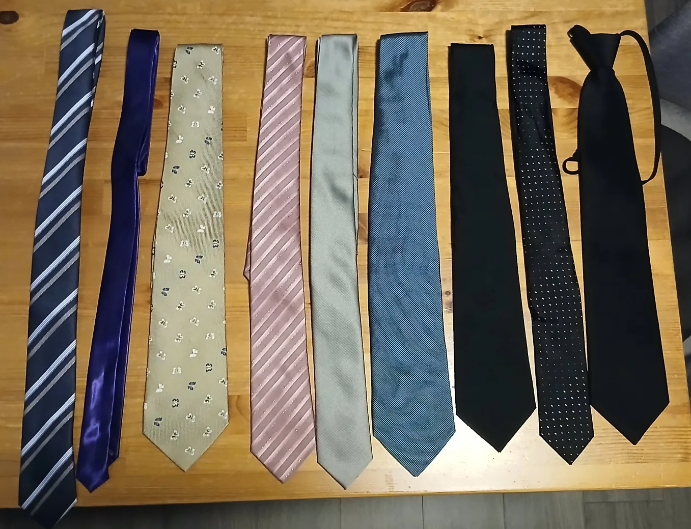 Men's Necktie Bundle - Assorted Styles thumbnail