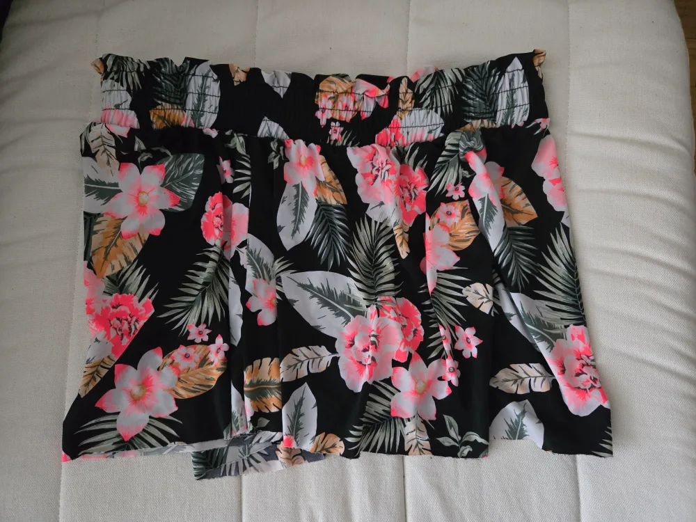 Floral Print Shorts - Small thumbnail