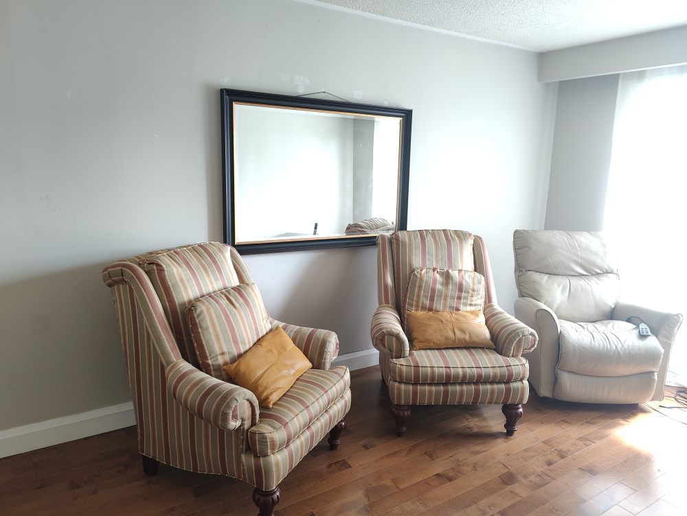 Striped Armchairs - photo 4
