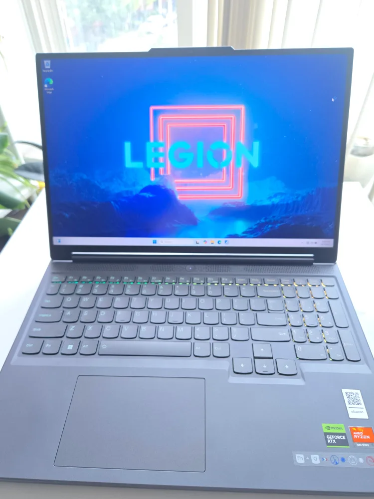 💻 Lenovo Legion Slim 5 Gen 8 (16″) – RTX 4060 32 GB RAM thumbnail