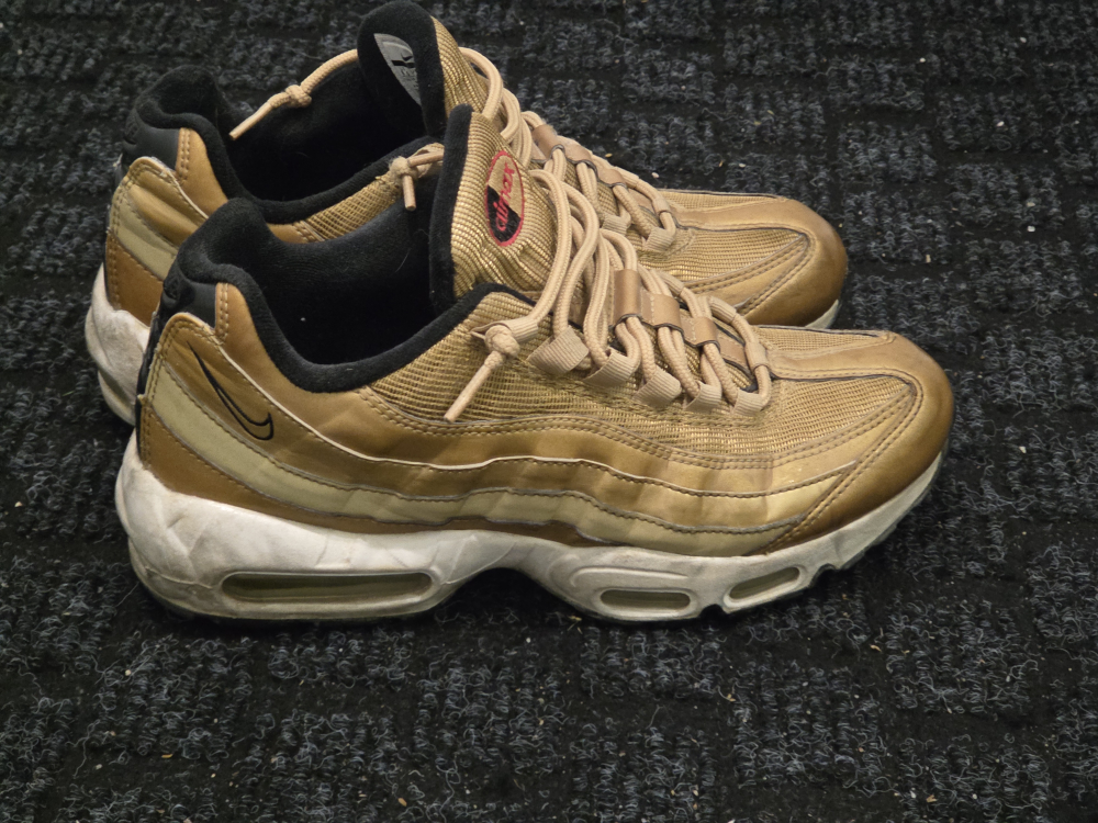 Nike Air Max 95 Sneakers - Size 8.5