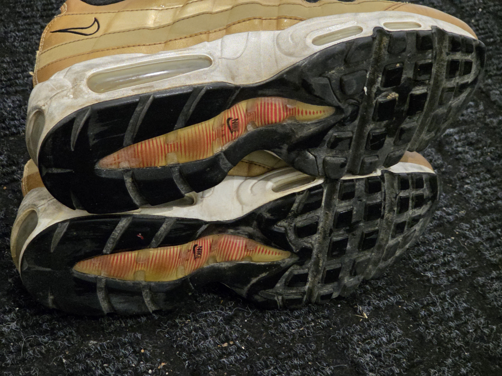 Nike Air Max 95 Sneakers - Size 8.5 - photo 3