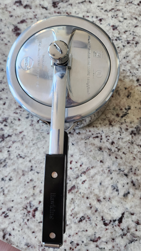 URGENT *Moving Sale* Hawkins Hevibase Pressure Cooker - 3 Litre - photo 4