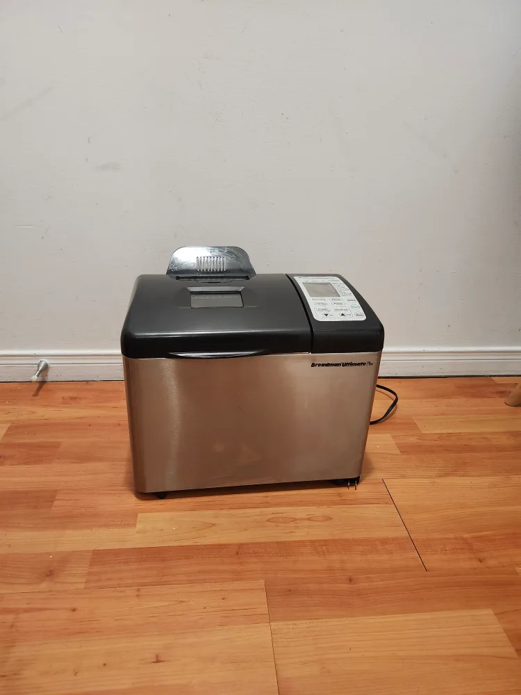 Breadman Ultimate Plus Bread Maker thumbnail