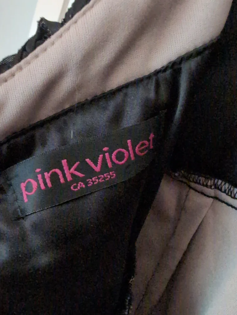 🇨🇦Pink Violet Black Lace and Satin Halter Dress image indicator(5)