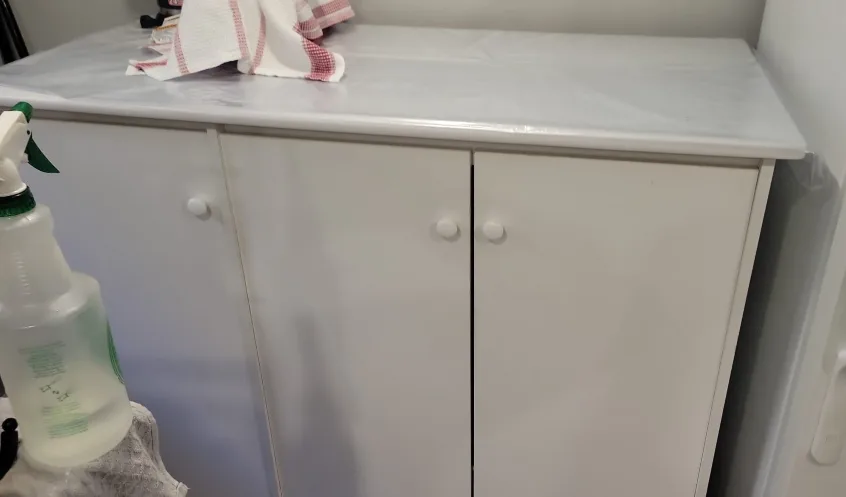 White Cabinet image indicator(2)