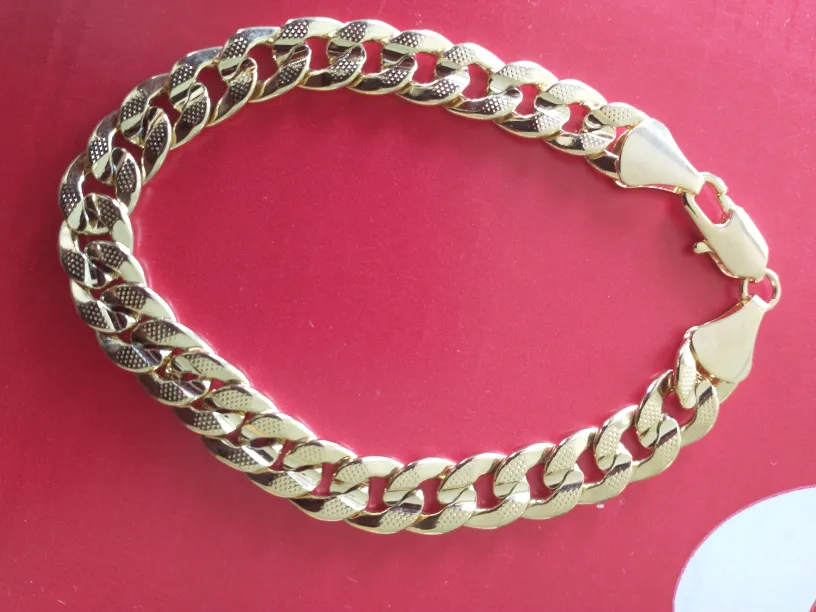 Gold Cuban Link Bracelet thumbnail