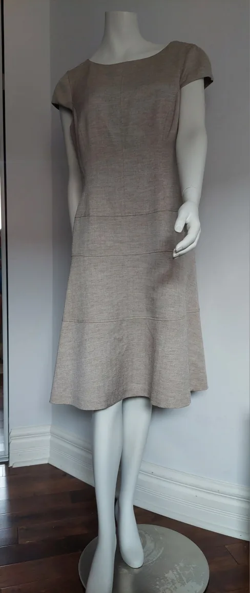 Anne Klein Dress - Size 14 image indicator(2)