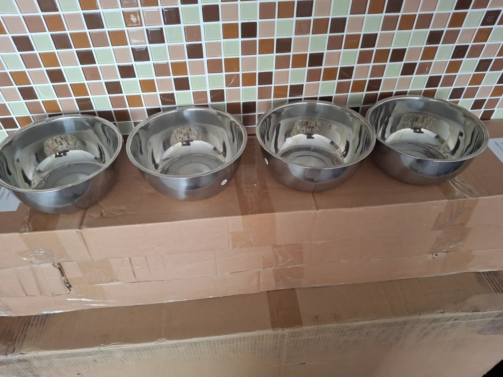 Set of 4 Stainless Steel dog food Bowls thumbnail