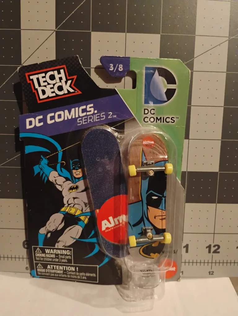 Tech Deck DC Comics Series 2 Almost Skateboard Batman thumbnail