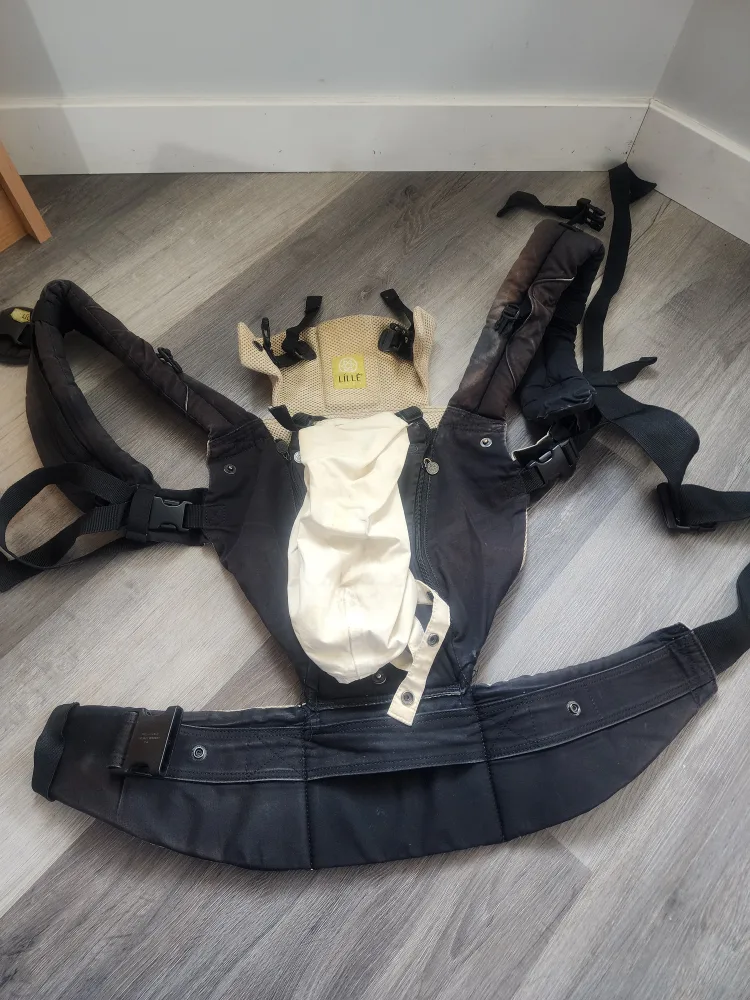 LILLEbaby Baby Carrier thumbnail