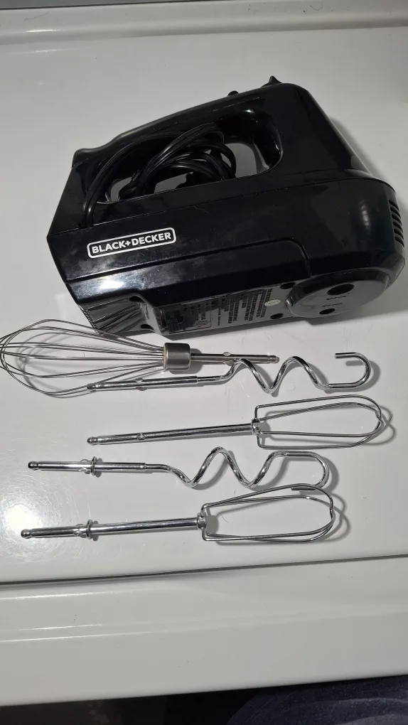 Black+Decker Hand Mixer 🇨🇦 thumbnail