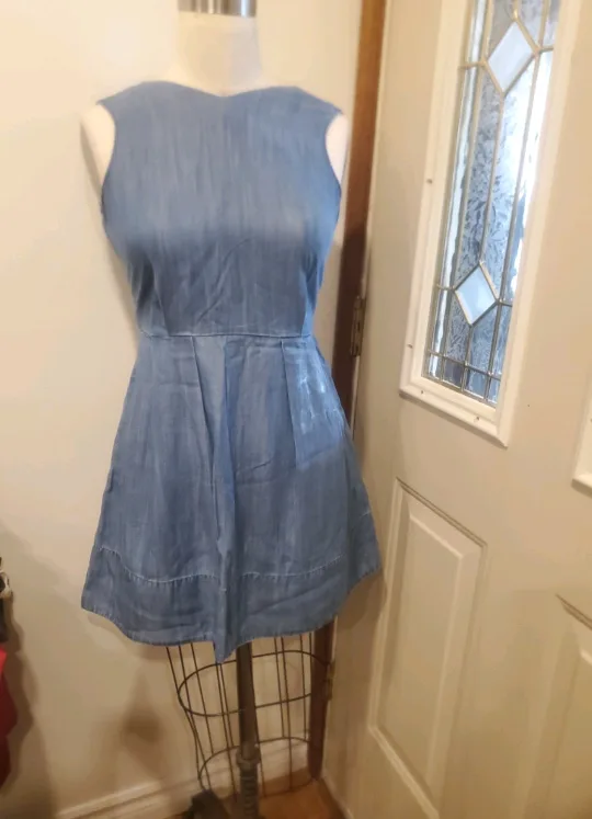 Gap Denim size 0 flare dress thumbnail