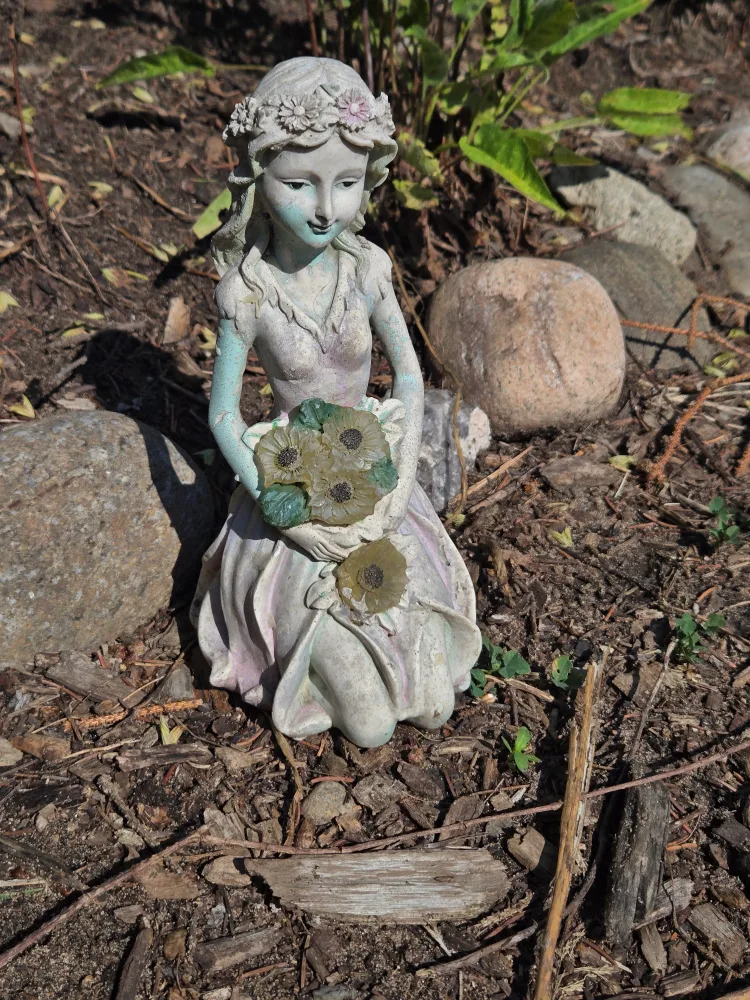 garden statue flower girl thumbnail