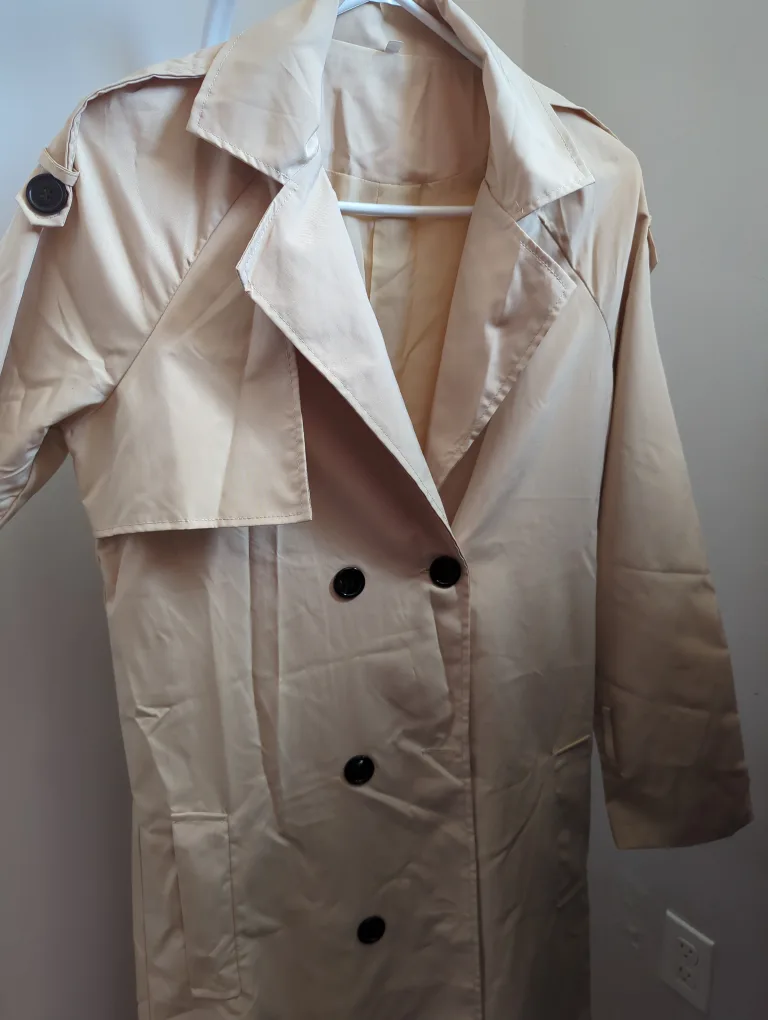 Brand new Beige Trench Coat - Size S image indicator(3)
